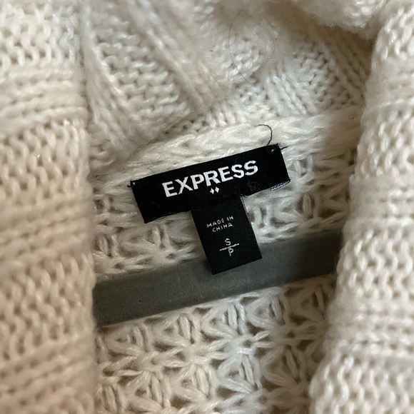Express white sweater oversized - Picture 3 of 4
